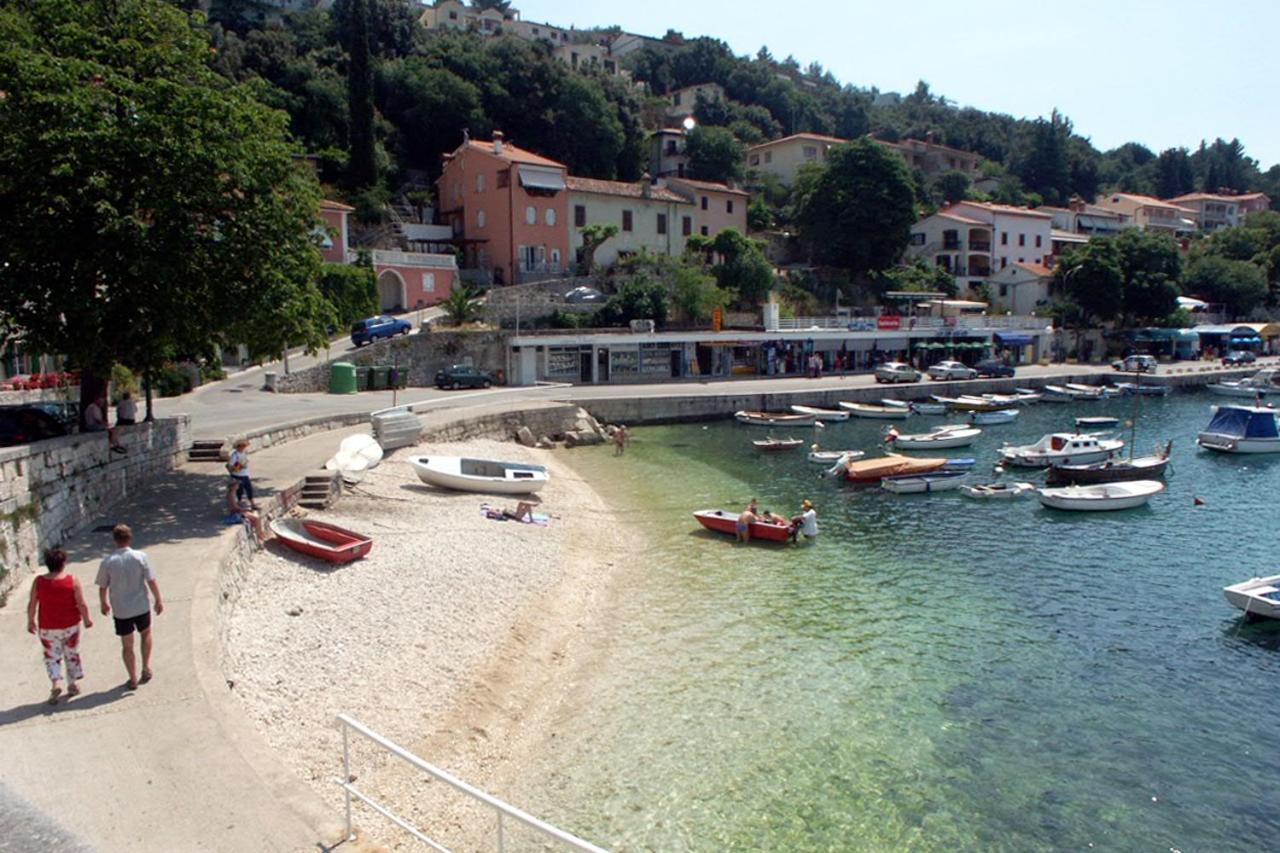 Apartments With A Parking Space Rabac, Labin - 7622 מראה חיצוני תמונה
