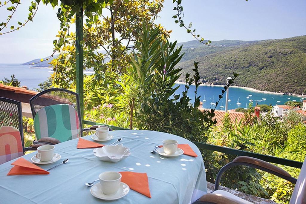Apartments With A Parking Space Rabac, Labin - 7622 מראה חיצוני תמונה