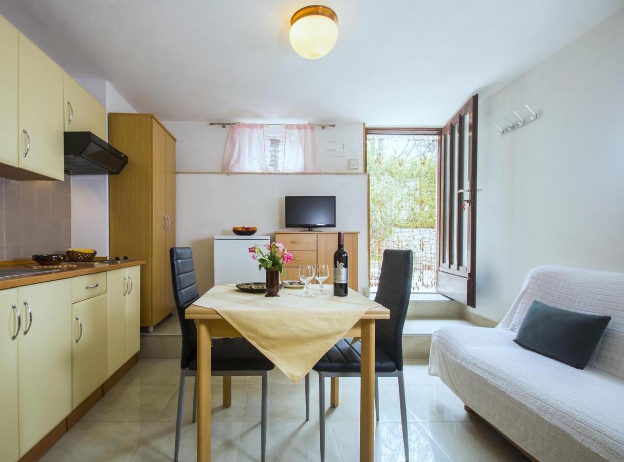 Apartments With A Parking Space Rabac, Labin - 7622 מראה חיצוני תמונה