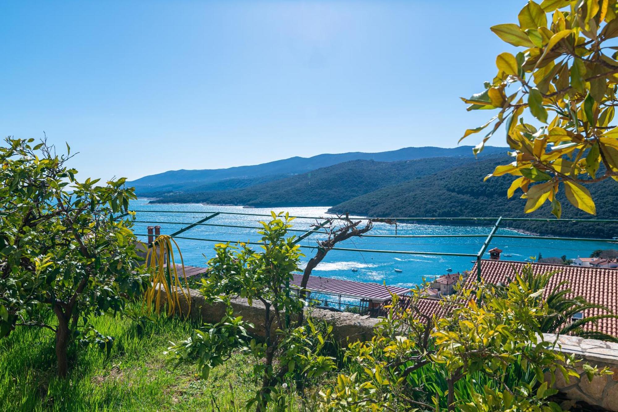 Apartments With A Parking Space Rabac, Labin - 7622 מראה חיצוני תמונה